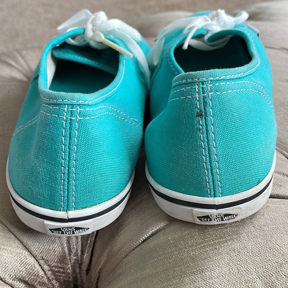 Vans Classic Canvas Shoes - Picture 4 of 6